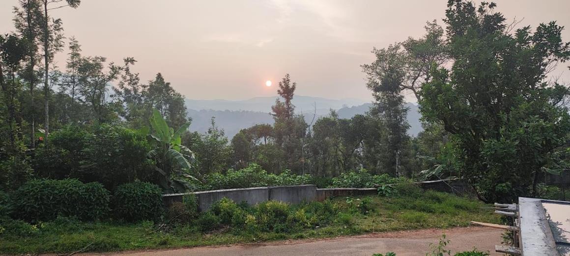 Darshan'S Home Stay 马迪凯里 外观 照片
